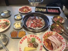 -哈哈碳都·牛肋条无限自助烤肉(台江万达店)