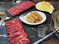 -小牛家村·贵州黄牛肉火锅(梦想小镇二分店)