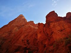 -天山神秘大峡谷