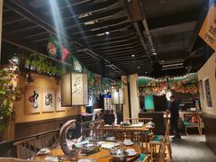 大堂-小凤庭·地道湖北菜武昌鱼·藕汤(38年黄鹤楼店)