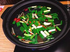 -陆记牛庄·碳锅龙虾烧烤(爱上花园店)