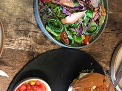 -HIGH FIVE哈福手工汉堡(桂林路店)