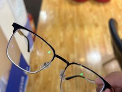 -MiRi眼镜连锁·蔡司·尼康控优点合作店(莘庄店)