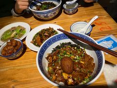 -沪西老弄堂面馆(定西路店)