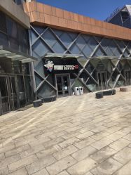 -零重力蹦床空间·滑梯·海洋球·团建(奥特莱斯店)