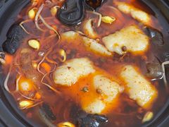 -渝是乎酸菜鱼·川渝小炒(新世界百货望京店)