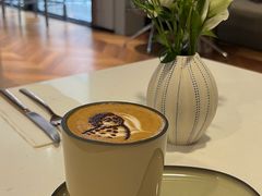 -潮一不贰·法式甜品·生日蛋糕·西式简餐(外滩店)