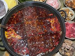 -渝嘴小老弟老火锅(华新村店)