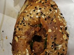 手撕猪颈肉贝果-喜茶(广州天汇igc店)