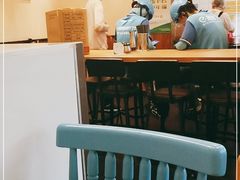 -小杨生煎(金山百联购物中心3楼店)