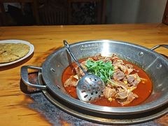 -大众跷脚牛肉馆·非遗传承单位(峨眉山店)