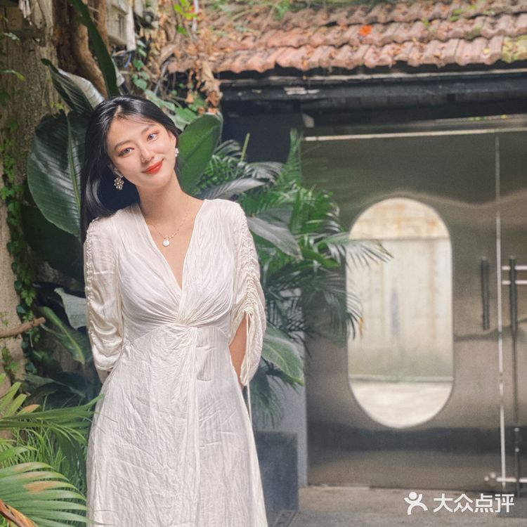 百年别墅吃小龙虾虾,超简单拍出高级感