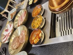 -臻牛烤肉