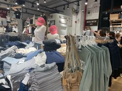 -Brandy Melville