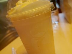 乐岛桃桃冰-瑞幸咖啡(新理想大厦店)