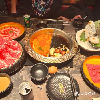 龙华会_品味日式烧烤，畅享美食之旅”。