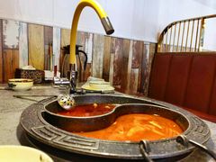 -八次方巴乡石锅鱼·金海湖水库活鱼(谷丰东路店)