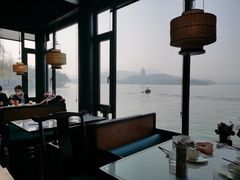 靠窗位-柳莺湖上·湖景餐厅·江南菜(西湖店)
