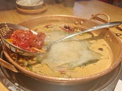 -洱火云南酸菜牛肉火锅(石景山当代商城店)