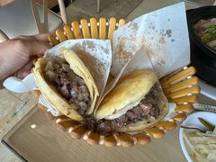 -闫家驴肉老店(华电一校店)