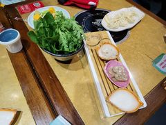 蔬菜拼盘-左庭右院鲜牛肉火锅(金山万达店)