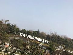 -UNI UNI(环亚凯瑟琳店)