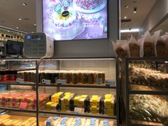 面包甜点陈列柜-BreadTalk面包新语·烘焙蛋糕(金光华广场店)
