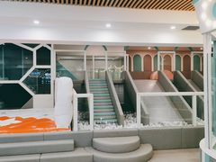 -碧中海汤泉汗蒸酒店