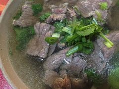 -谢老五跷脚牛肉·非遗传承店