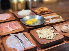 -银米·云南传统过桥米线(双廊黑金冠店)
