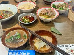 -肖四女乐山跷脚牛肉(滨江天街店)