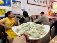 -孖妹上肉饺子馆