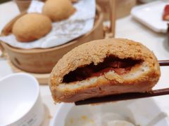 酥皮山楂叉烧包-蔡澜点心·粤菜(月星环球港店)