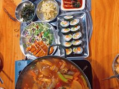 -万达广场(南昌红谷滩店)