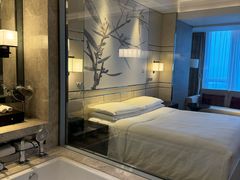 -上海宝华万豪酒店