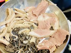 -老石黑山羊毛驴肉火锅(金凯广场店)