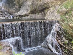 -燕子河大峡谷天坑仙境