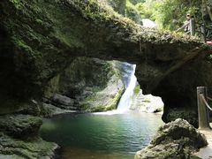 -夏霖九天银瀑风景区