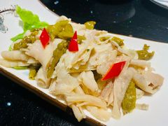 脱骨泡椒凤爪-梅飞酒家(名辉豪庭店)