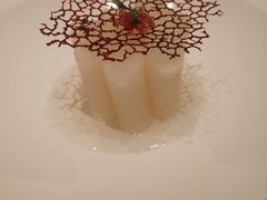 拇指橙爽口萝卜-屋里厢上海菜馆