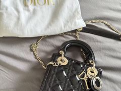 -小飞侠奢侈品回收 寄卖 养护(宝山宝龙广场店)