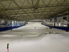 -乔波室内滑雪场