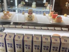 面包甜点陈列柜-欢乐茶馆·木马谣剧场(南京小西湖店)