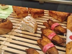 -面包新语(龙湖·西宸天街店)