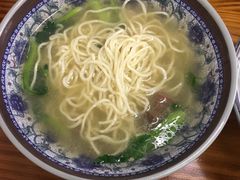 -九斤黄三黄鸡专卖店