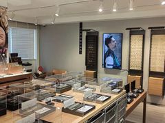 -目艮眼镜SHOWROOM(品牌集合店)