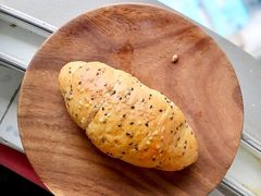 黑芝麻法棍-山崎面包(第一八佰伴店)