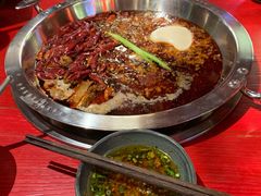 -谭鸭血老火锅(漳州路店)