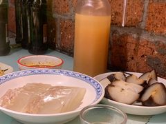 -鱼窝棚柴火铁锅炖(富山屯店)