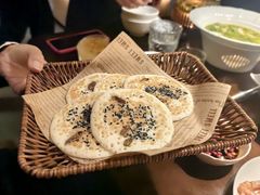 儿时米粑粑-许爷家·生态湖鲜(徐汇日月光店)